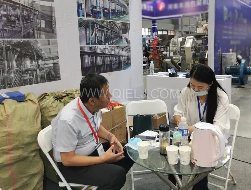 企鵝糧油機械榮獲第二十三屆中國農加工投洽會“優秀裝備展示獎”(圖7) 企鵝糧油機械榮獲第二十三屆中國農加工投洽會“優秀裝備展示獎”(圖7)